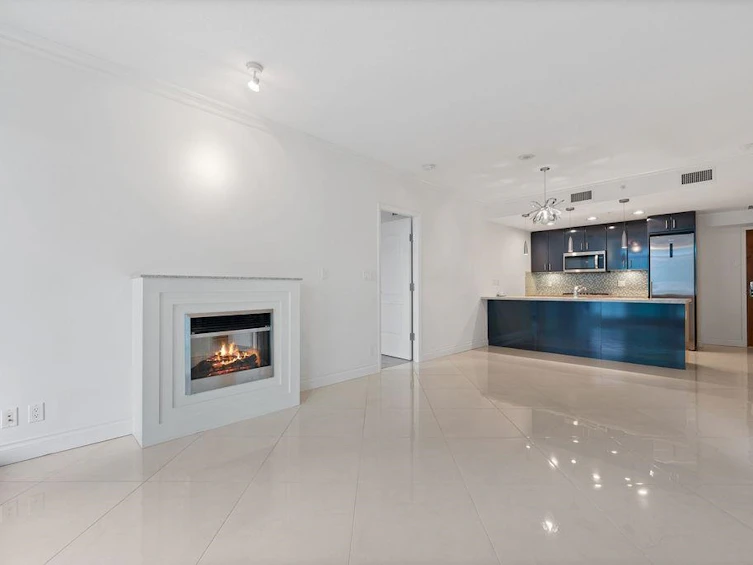 403-162 Victory Ship Way, North Vancouver, BC, V7L 0B4 - 6