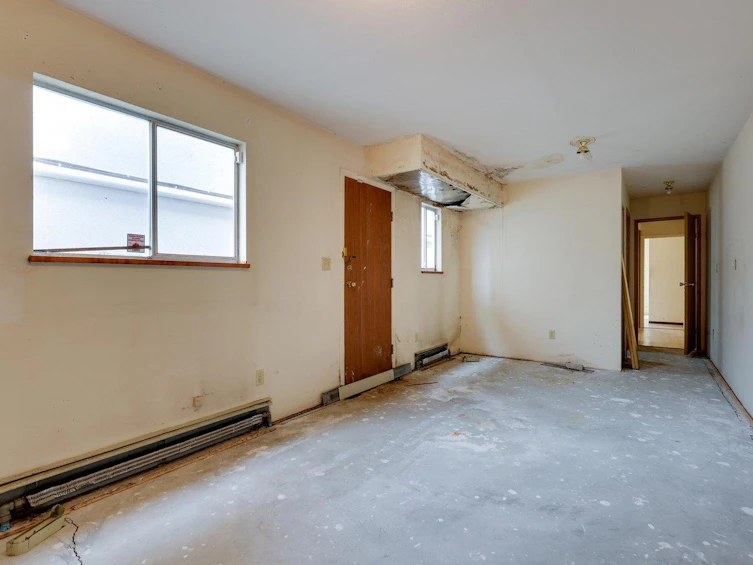 311 E 38th Avenue, Vancouver, BC, V5W 1H5 - 5