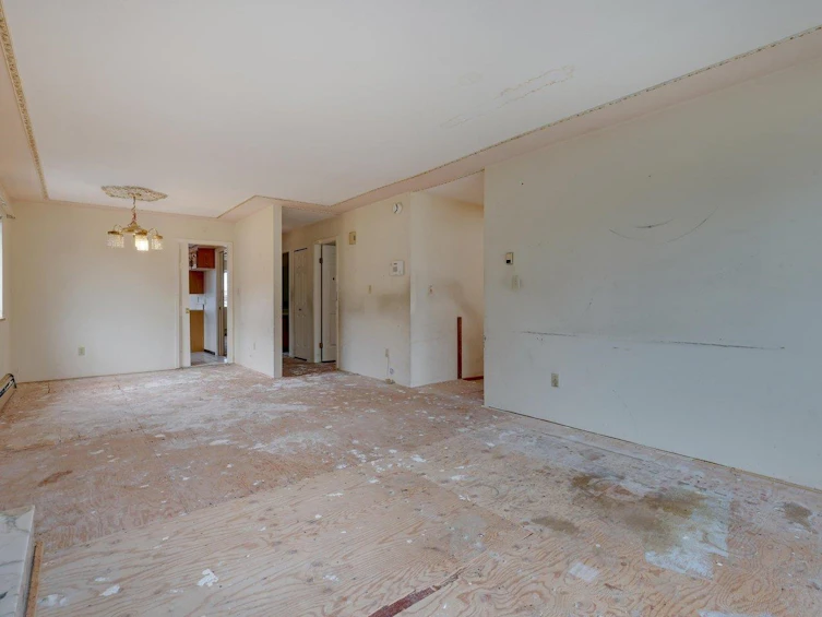 311 E 38th Avenue, Vancouver, BC, V5W 1H5 - 6