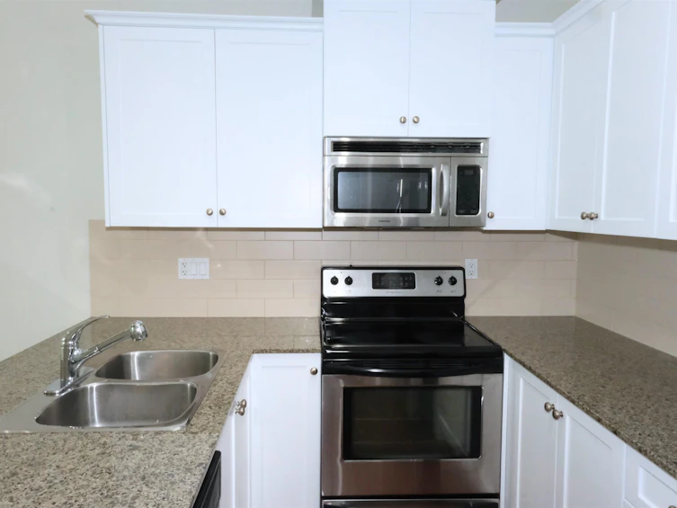409-17712 57a Avenue, Surrey, BC, V3S 1J1 - 6