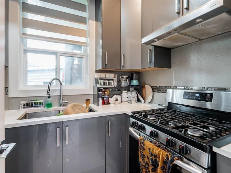 8821 Queen Mary Boulevard, Surrey, BC, V3V 6P9 - 10
