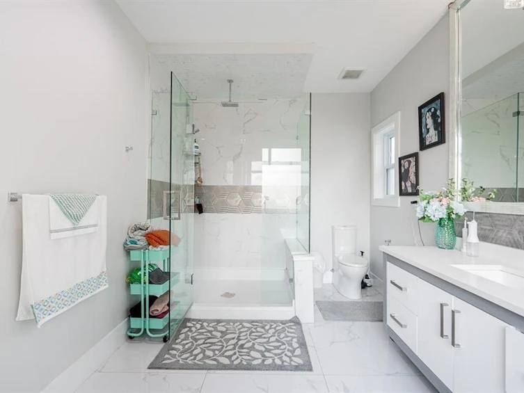 8821 Queen Mary Boulevard, Surrey, BC, V3V 6P9 - 16