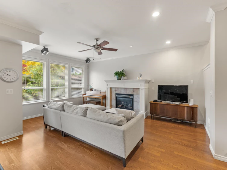 3880 Garry Street, Richmond, BC, V7E 2T8 - 4
