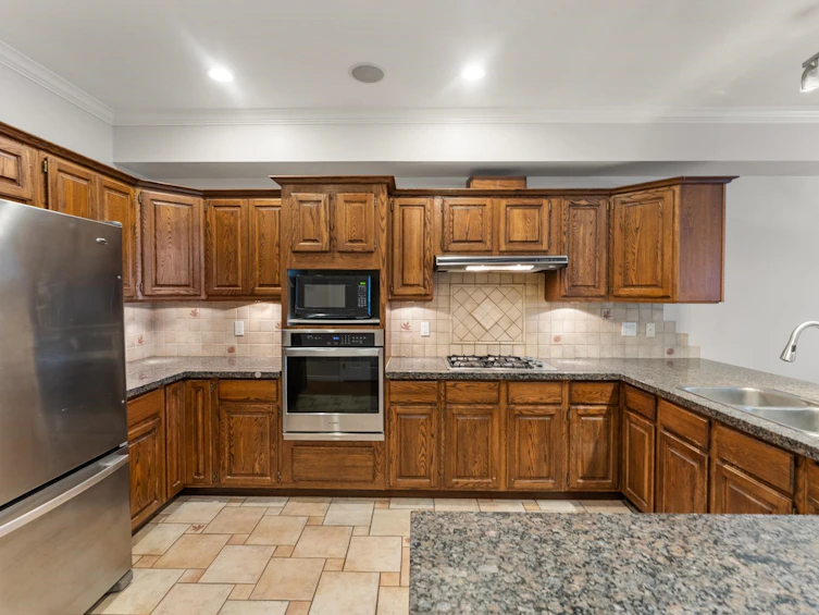 3880 Garry Street, Richmond, BC, V7E 2T8 - 11
