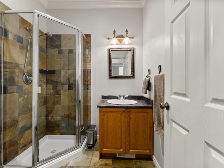 3880 Garry Street, Richmond, BC, V7E 2T8 - 26