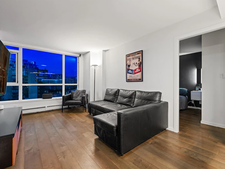1004-1887 Crowe Street, Vancouver, BC, V5Y 0B4 - 3