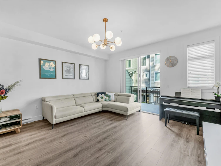 134-9718 161a Street, Surrey, BC, V4N 6S7 - 2