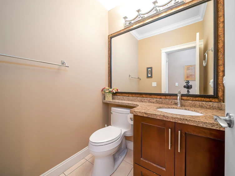 3668 Blundell Road, Richmond, BC, V7C 1G4 - 35
