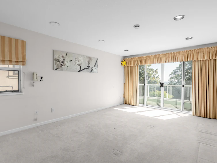 2249 Fraserview Drive, Vancouver, BC, V5P 2N2 - 13