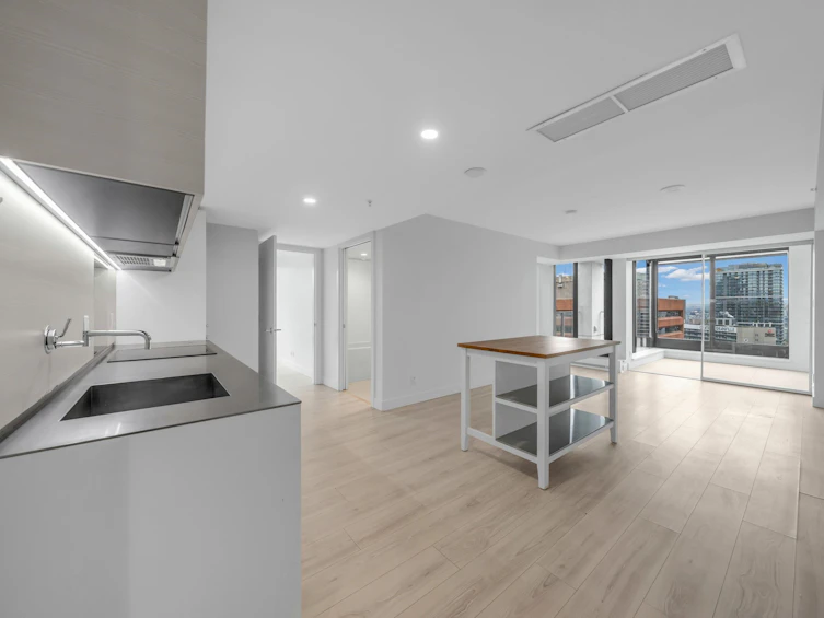 1902-1133 Hornby Street, Vancouver, BC, V6Z 1W1 - 3