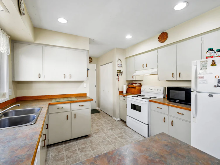 23745 40 Avenue, Langley, BC, V2Z 2J9 - 16