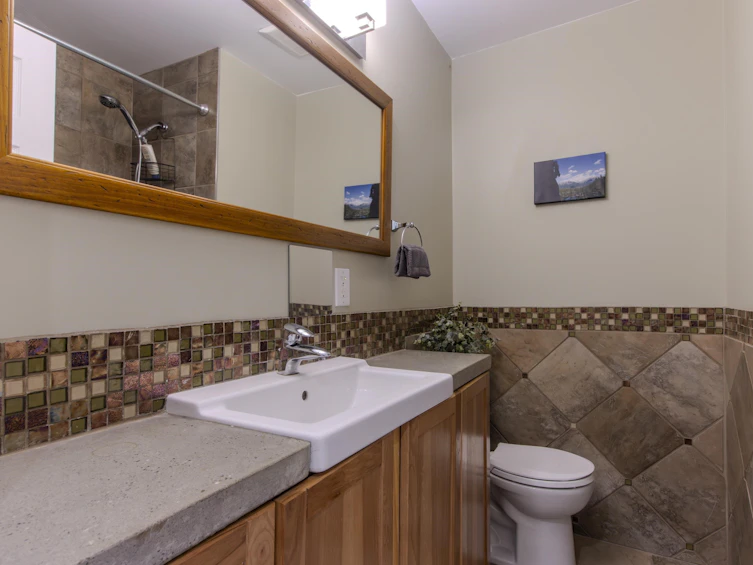 40345 Hood Road, Squamish, BC, V0N 1T0 - 17