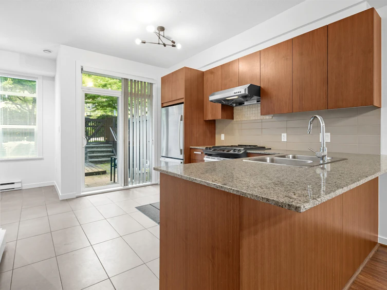 6-5881 Irmin Street, Burnaby, BC, V5J 0C5 - 11
