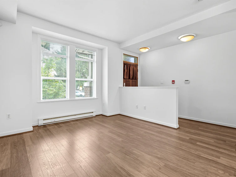 6-5881 Irmin Street, Burnaby, BC, V5J 0C5 - 4