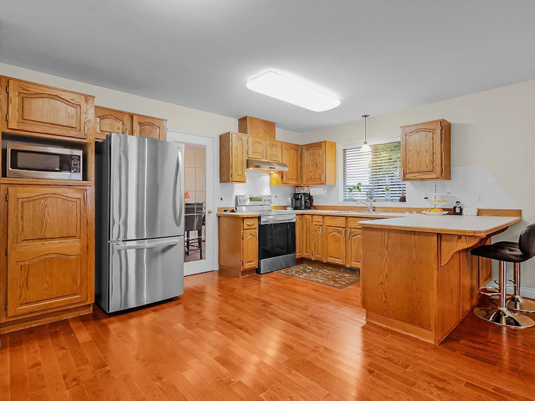 12545 220a Street, Maple Ridge, BC, V2X 0V6 - 8