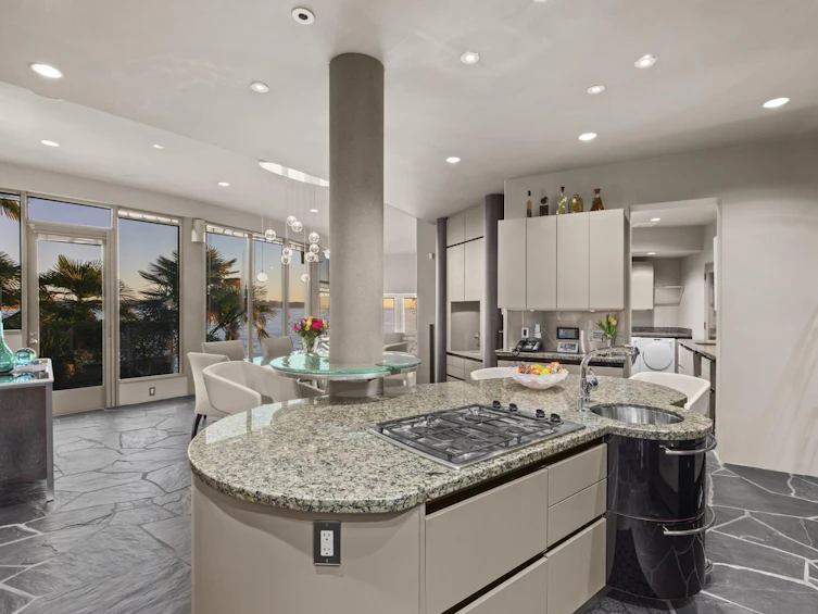 3912 Marine Drive, West Vancouver, BC, V7V 1N4 - 12