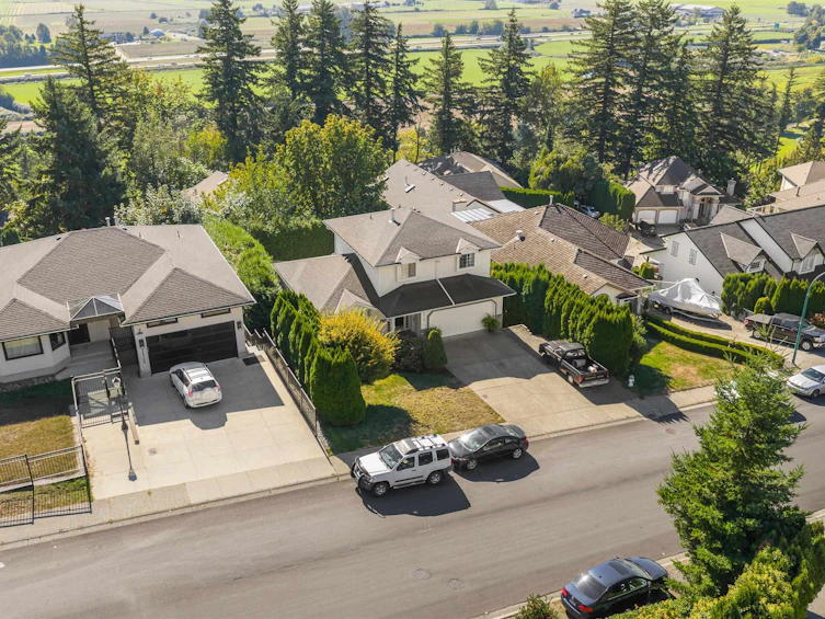 35730 Timberlane Drive, Abbotsford, BC, V3G 1G3 - 2