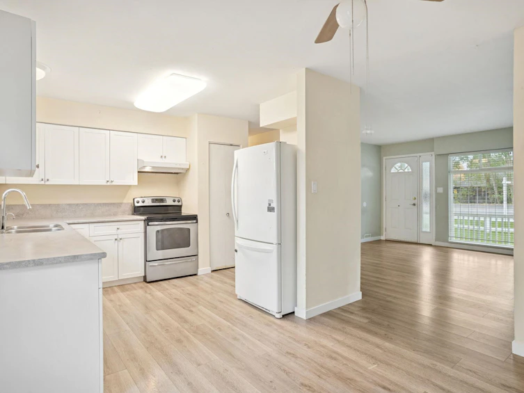 5447 River Road, Delta, BC, V4K 1S8 - 11