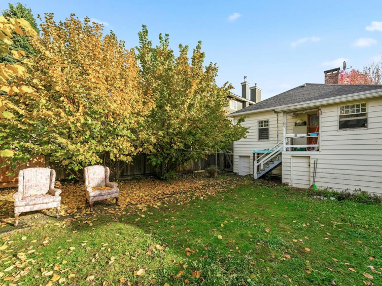 7963 Montcalm Street, Vancouver, BC, V6P 4P2 - 11