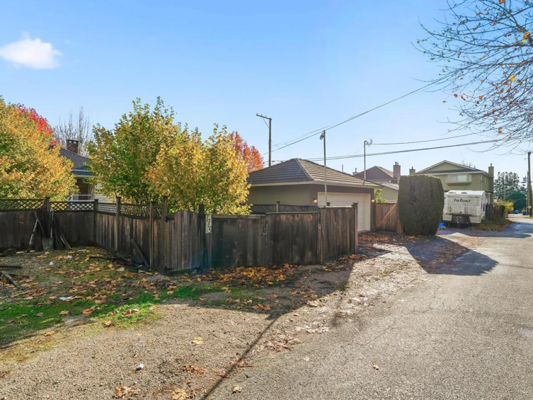 7963 Montcalm Street, Vancouver, BC, V6P 4P2 - 5