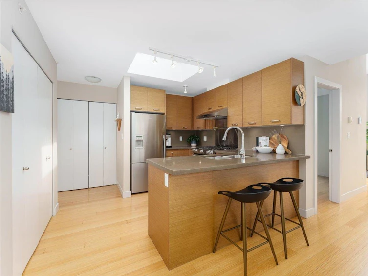402-3732 Mt Seymour Parkway, North Vancouver, BC, V7G 1C3 - 10