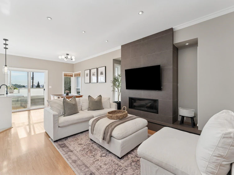 333 E Keith Road, North Vancouver, BC, V7L 1V6 - 5