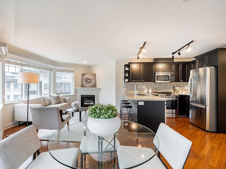 302-15389 Roper Avenue, Surrey, BC, V4B 2S8 - 12