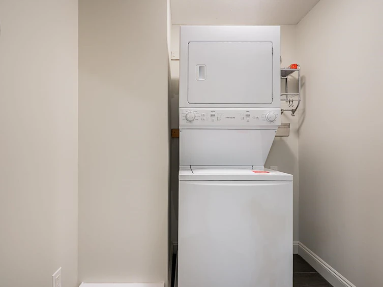 302-15389 Roper Avenue, Surrey, BC, V4B 2S8 - 26