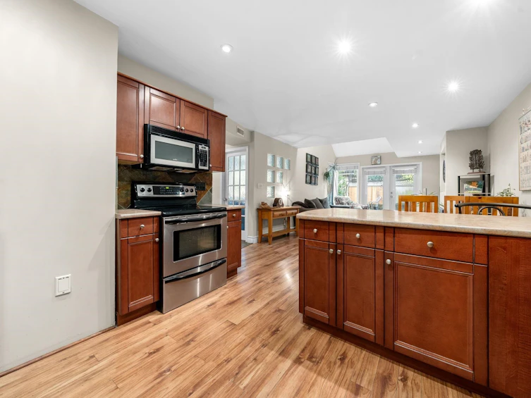 6-230 W 15th Street, North Vancouver, BC, V7M 1S2 - 12