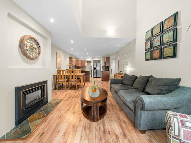 6-230 W 15th Street, North Vancouver, BC, V7M 1S2 - 4