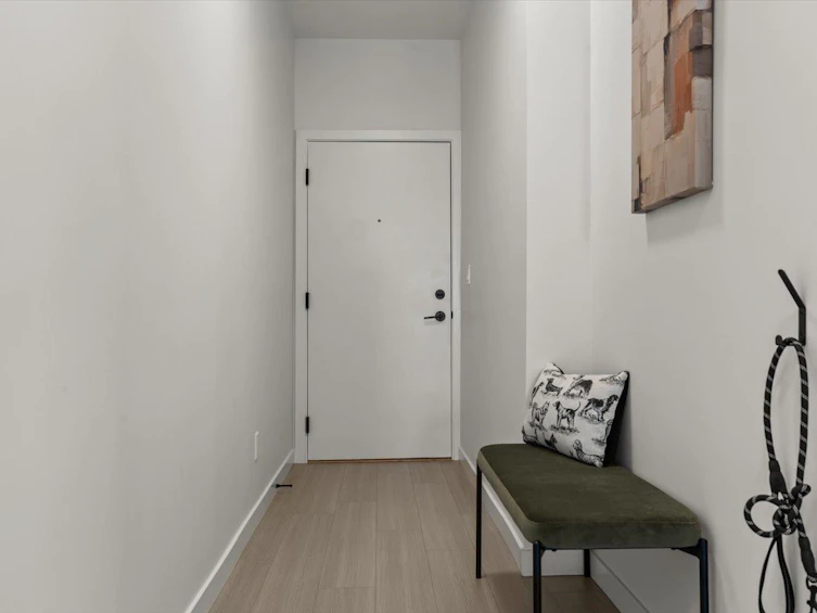 204-2277 Hawthorne Avenue, Port Coquitlam, BC - 2