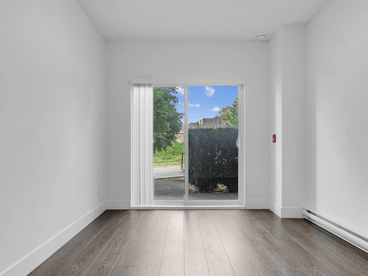 103-9983 E Barnston Drive, Surrey, BC, V4N 6T3 - 12