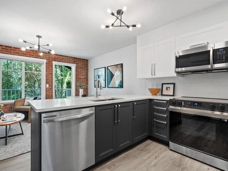 129-12711 64th Avenue, Surrey, BC, V3W 1X1 - 2