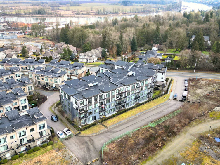 204-9983 E Barnston Drive, Surrey, BC, V4N 6T3 - 19