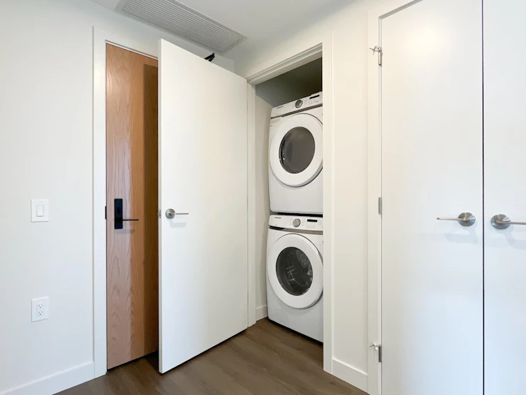 3908-5987 Wilson Avenue, Burnaby, BC, V5H 0L7 - 16