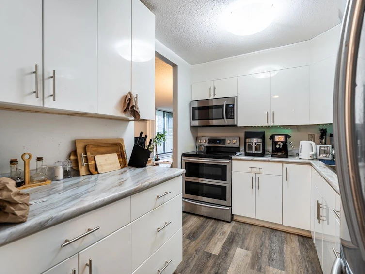 702-3755 Bartlett Court, Burnaby, BC, V3J 7G7 - 7