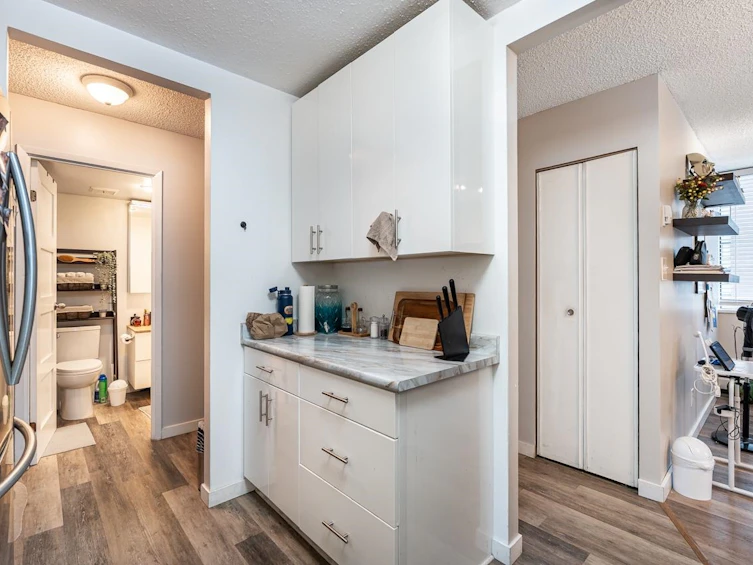 702-3755 Bartlett Court, Burnaby, BC, V3J 7G7 - 6
