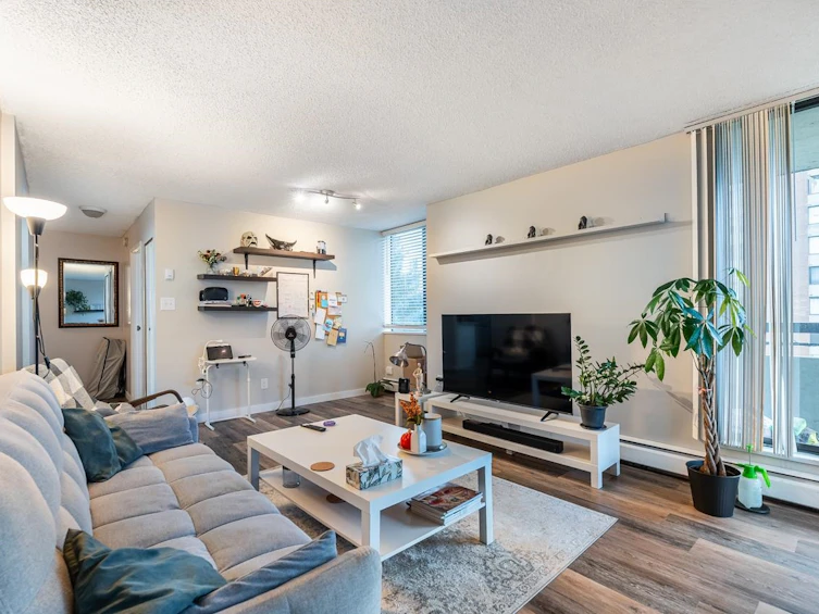 702-3755 Bartlett Court, Burnaby, BC, V3J 7G7 - 3