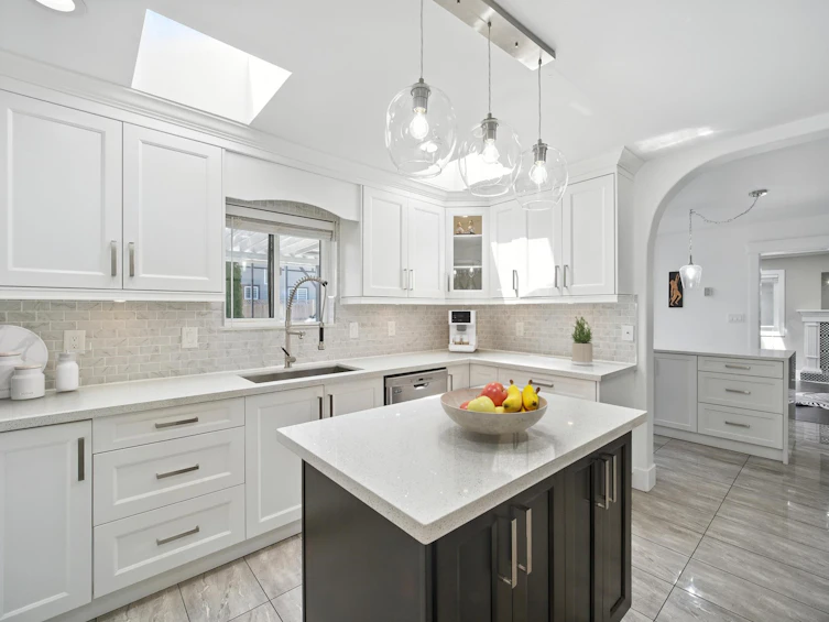 7563 1st Street, Burnaby, BC, V3N 3T3 - 5
