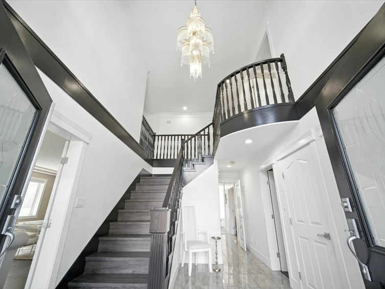 7563 1st Street, Burnaby, BC, V3N 3T3 - 10