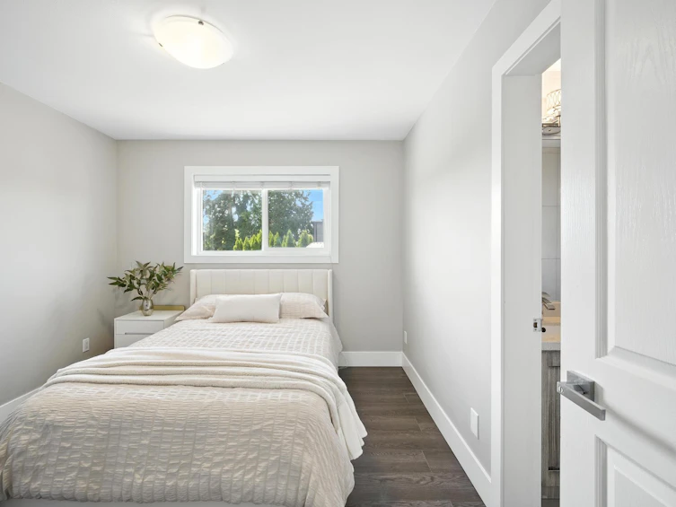 7563 1st Street, Burnaby, BC, V3N 3T3 - 19