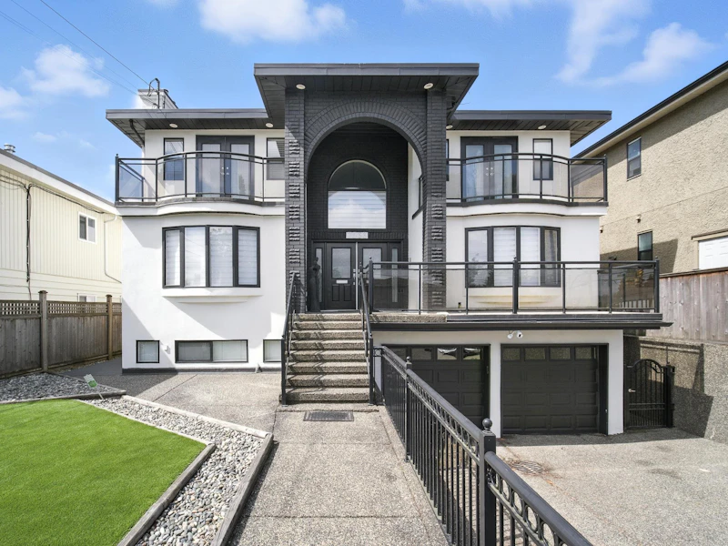 7563 1st Street, Burnaby BC V3N 3T3