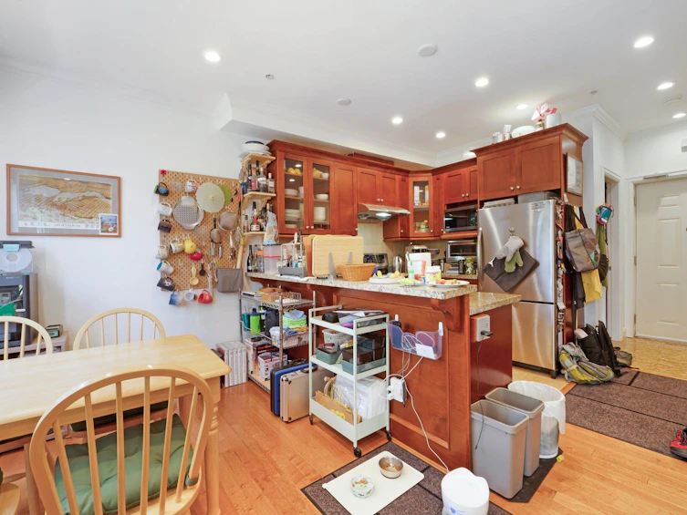 201-75 N Renfrew Street, Vancouver, BC, V5K 3N6 - 11