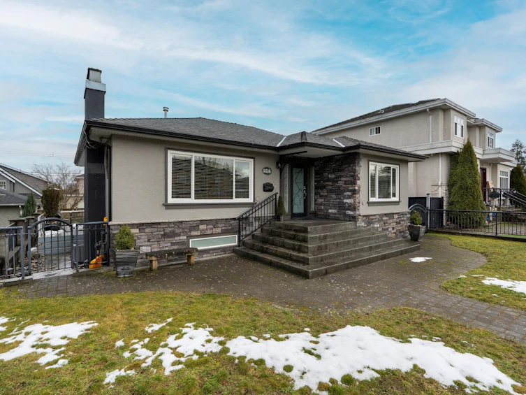 5516 Clarendon Street, Vancouver, BC, V5R 3J9 - 2