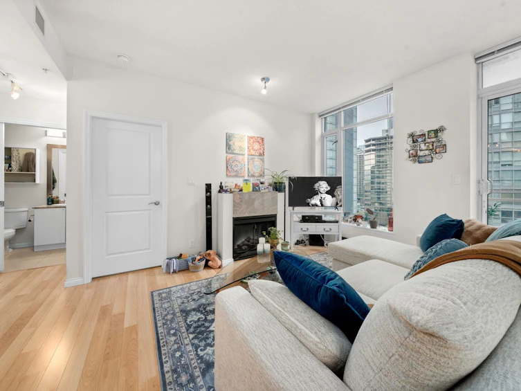 1101-1211 Melville Street, Vancouver, BC, V6E 0A7 - 6