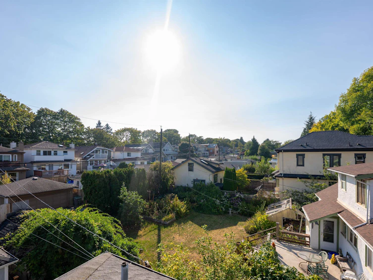 3330 W 21st Avenue, Vancouver, BC, V6S 1G7 - 24