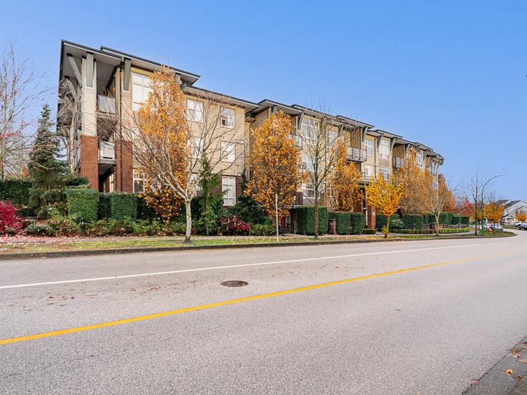 108-19201 66a Avenue, Surrey, BC, V4N 6N7 - 2