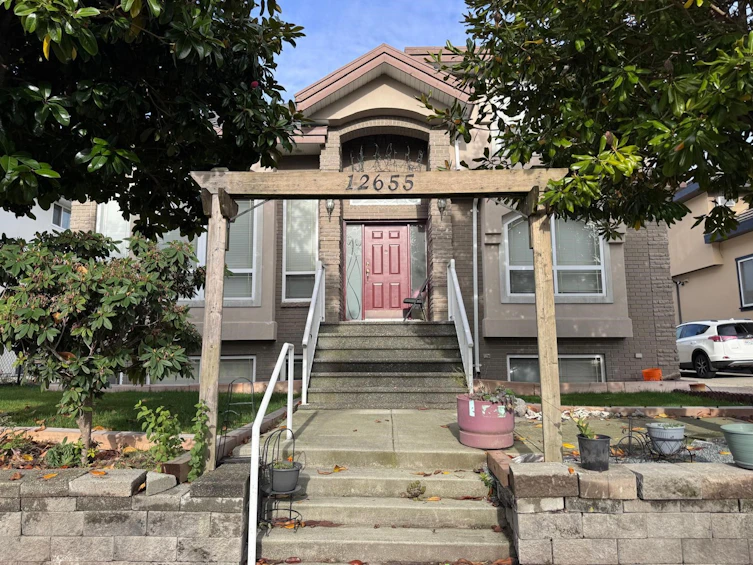 12655 67b Avenue, Surrey, BC, V3W 1G2