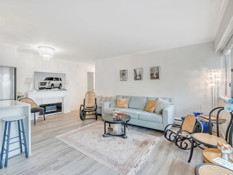 101-1750 Esquimalt Avenue, West Vancouver, BC, V7V 1R8 - 8