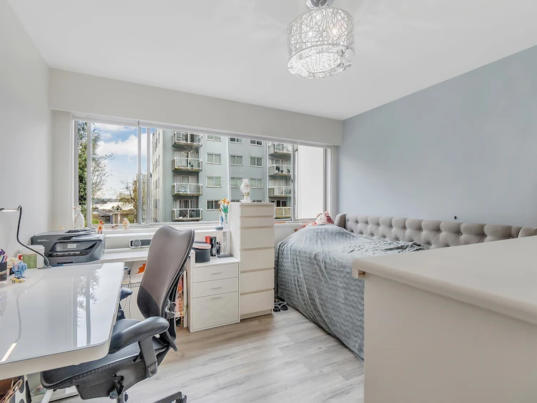 101-1750 Esquimalt Avenue, West Vancouver, BC, V7V 1R8 - 23